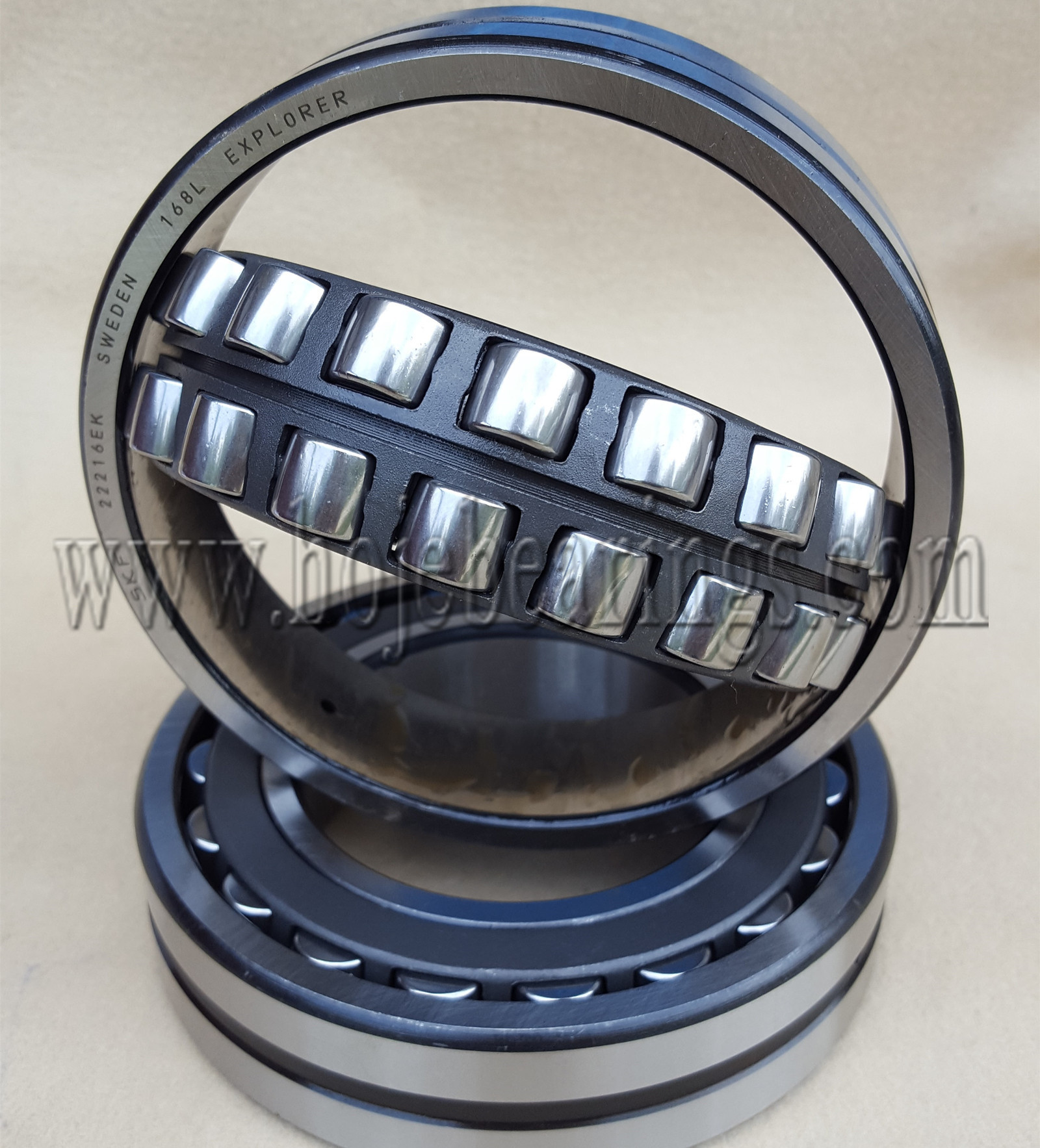 High Precision Double Row Spherical Roller Bearing 22218 22318 E