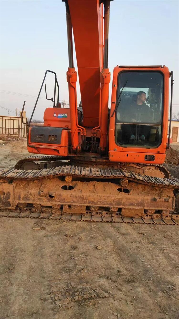 Doosan DX225LC Excavator Good Condition 4522 Working Hours ORIGINAL Hydraulic Valve