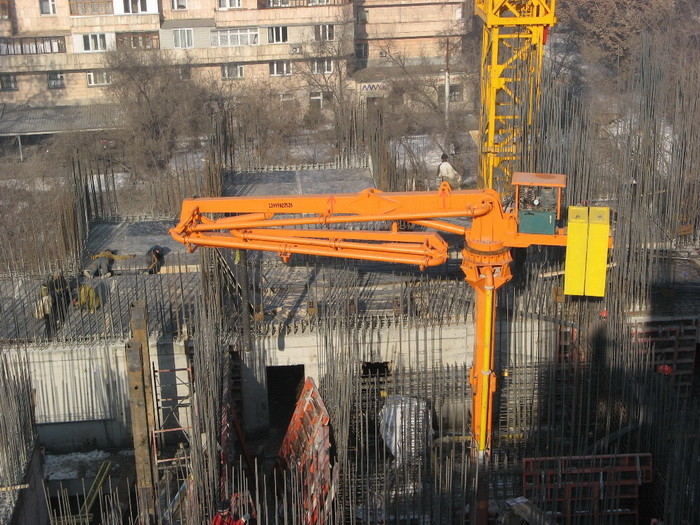 Stationary 5.5kw 17m Spider Boom Concrete Pump For Tower Crane