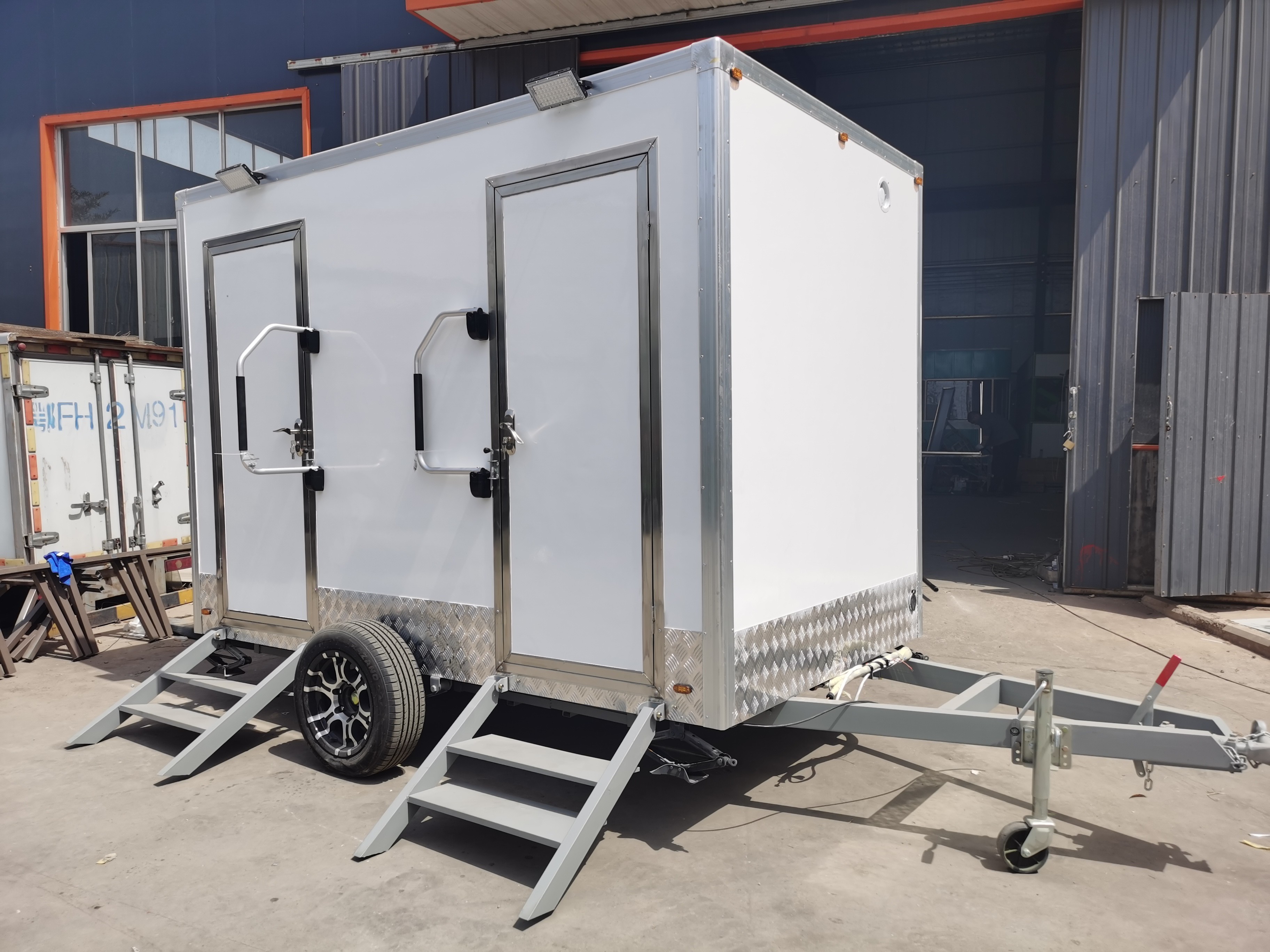 Affordable roadable 2024 Mobile Bathroom Toilet Trailer Portable Toilet Trailer For Outdoor Australia