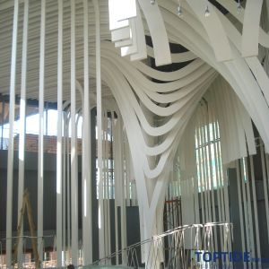 Aluminium Customized Curved Baffle Ceiling System Interior Architectural Linear