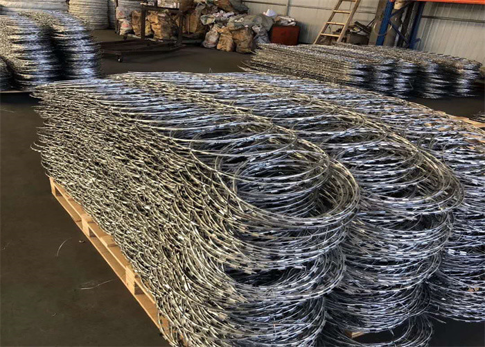 Fence Razor Barbed Wire Fencing Barbs Coils Galvanized Sharp Barb Security Wire