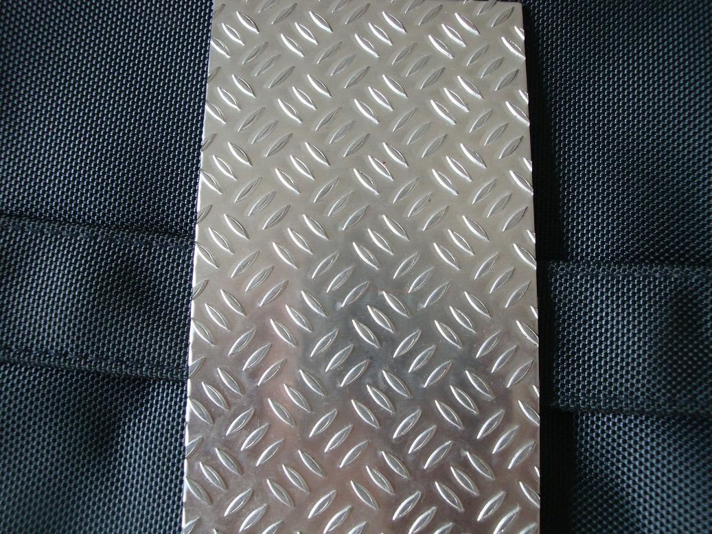 Flat Diamond Aluminum Sheet Metal With Different Alloy For Wide Usages