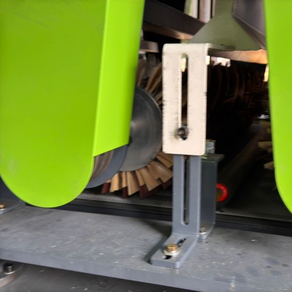 Precision Wood Polishing Machine Versatile Special Shaped Buffing Machine