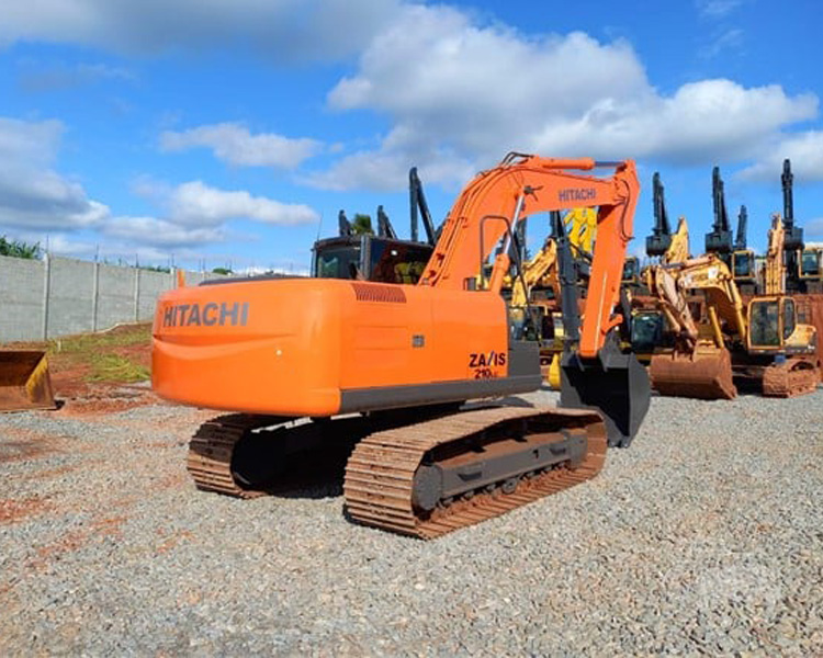 Hitachi ZX210 Excavator ZX210LC-3 with 2001-4000 Working Hours in Good Condition