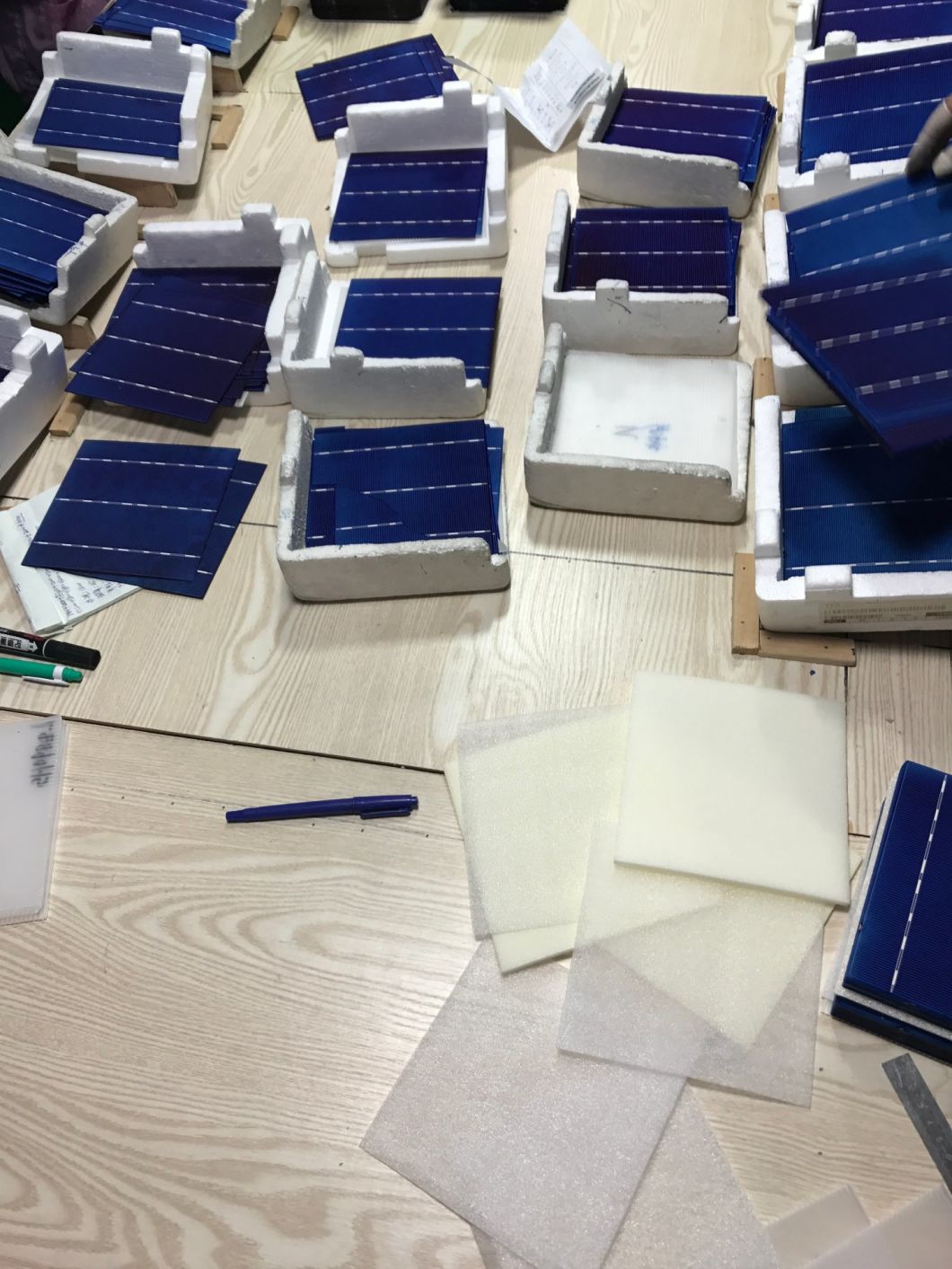 Low Price Mono Poly New Technology Solar Panel