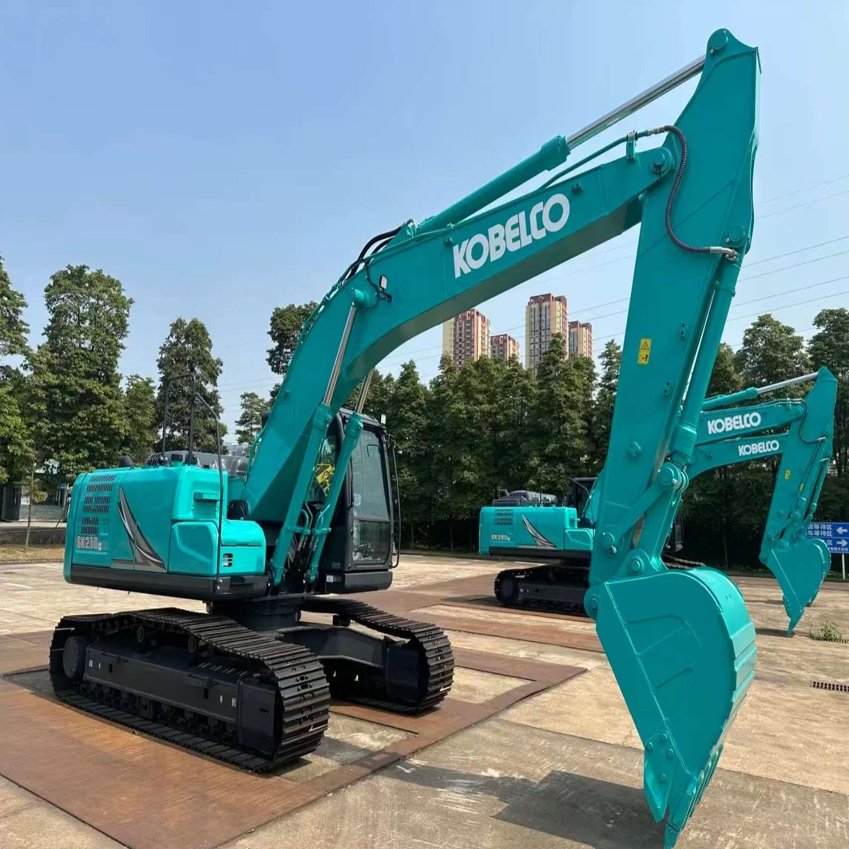 Used Kobelco SK210D Crawler Excavator 26-ton Medium Construction Equipment