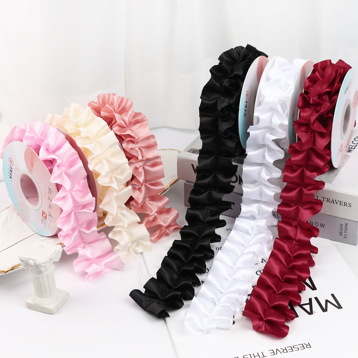 4.0cm*4.5m Wrinkled Edge Polyester Ribbon For Flower Packing