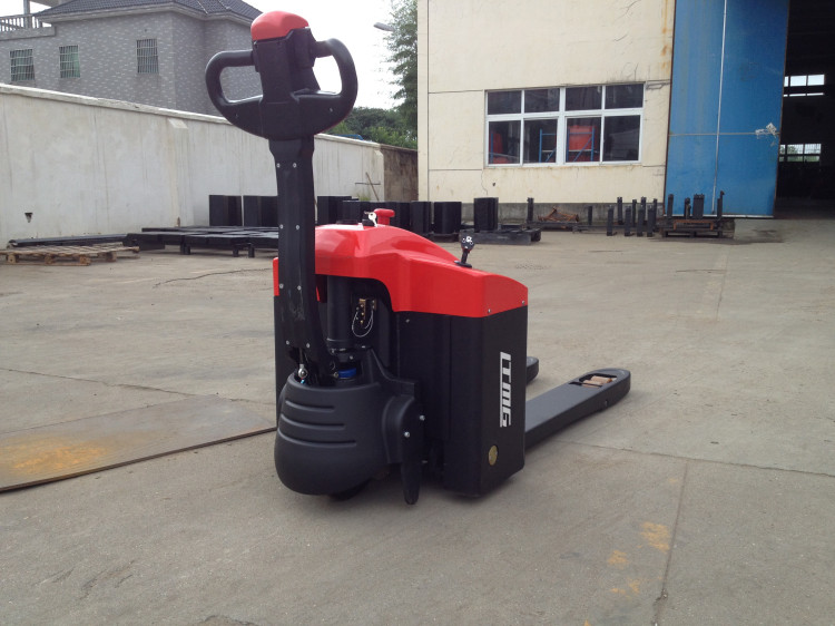 80Ah Battery Powered Pallet Truck 1150mm Fork Length 1500kg Rated Capacity