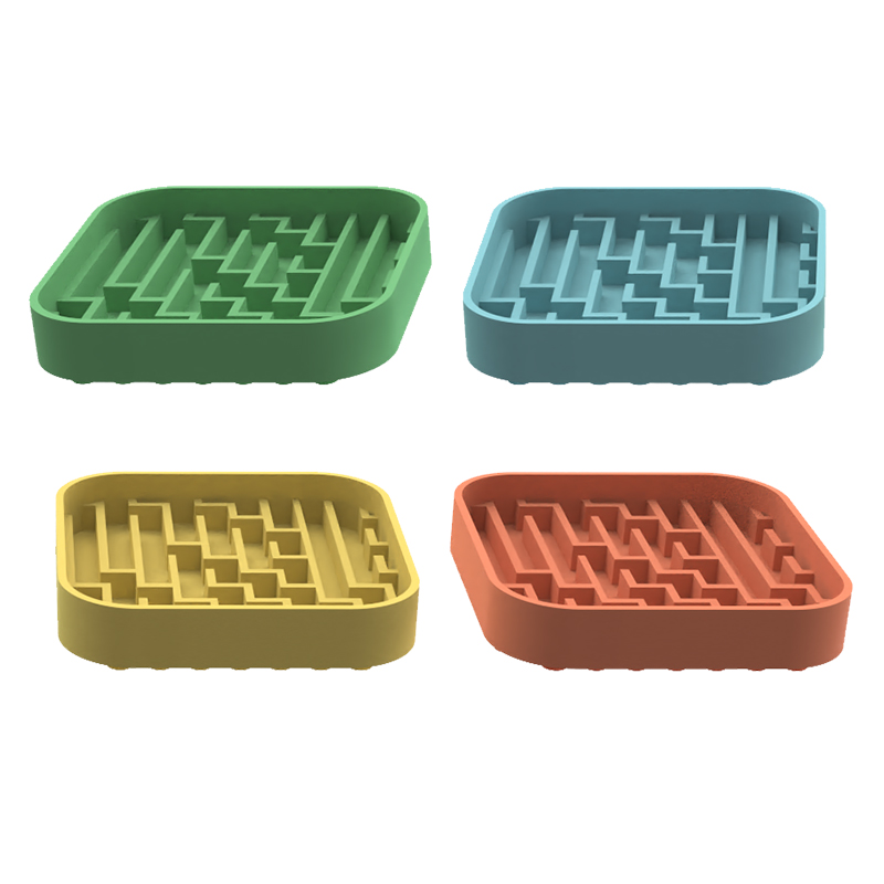 Custom Cute labyrinth maze Pattern silicon Pet Dog Food Feeding Mat Silicone Slow Feeder Licking Pad