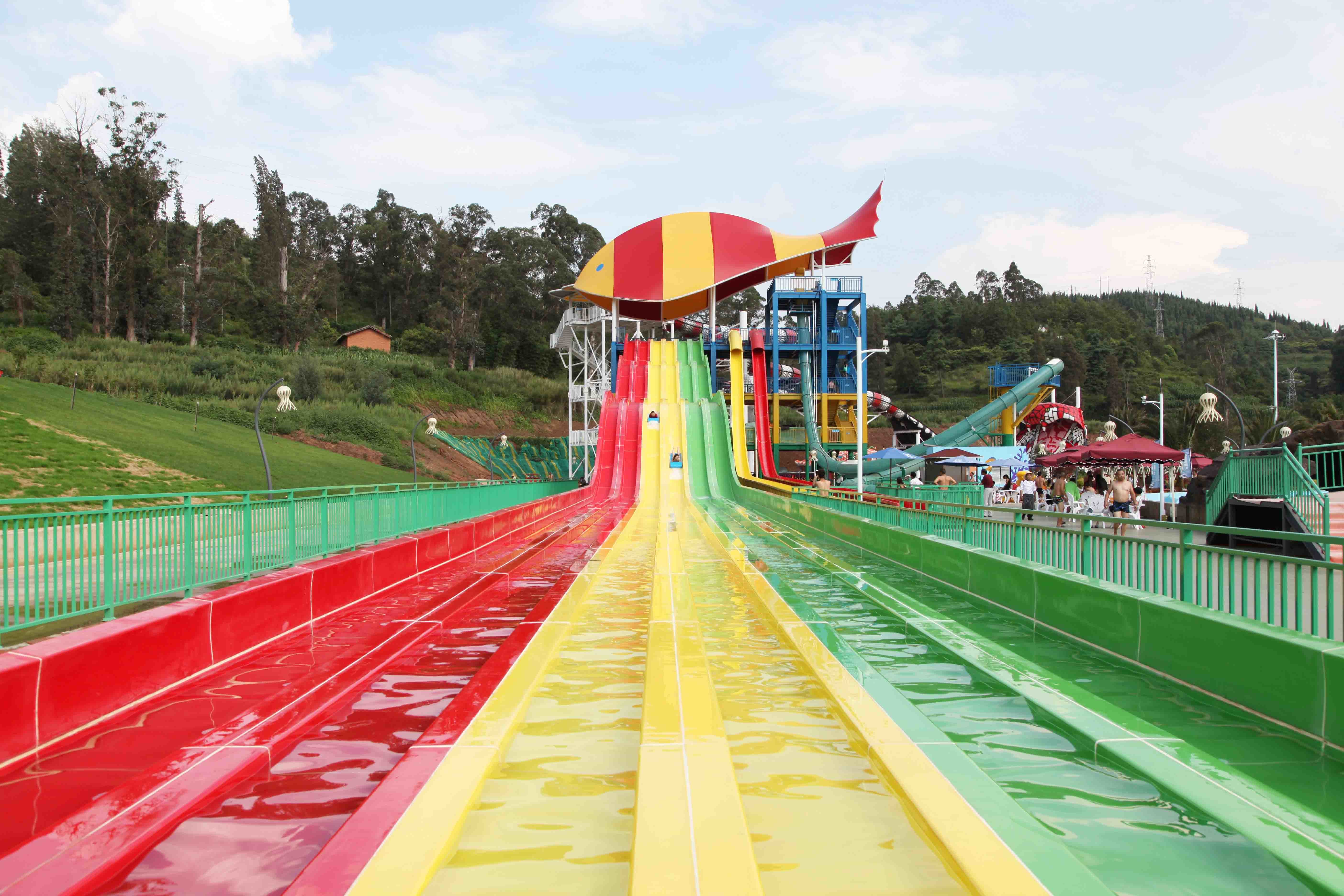 OEM Big Rainbow Water Slides Four / Six Lanes For Water Park