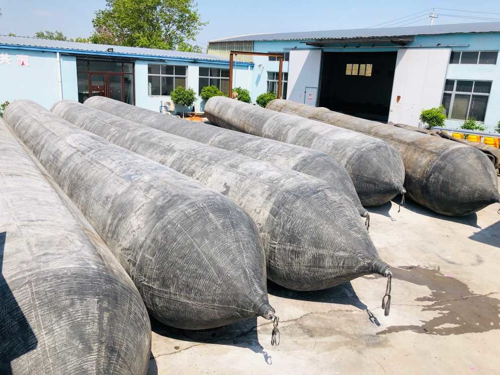 1.5X18m Salvage Marine Rubber Airbag For Ship Launching