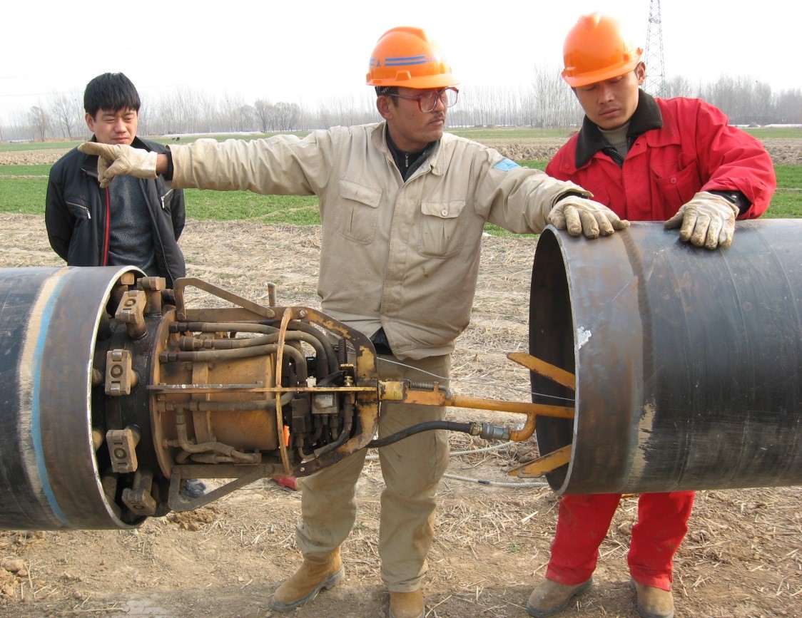 Automatic 200KG Weight Internal Pipe Clamp For Oil Pipeline Mouthpiece Pipeline Internal Clamp