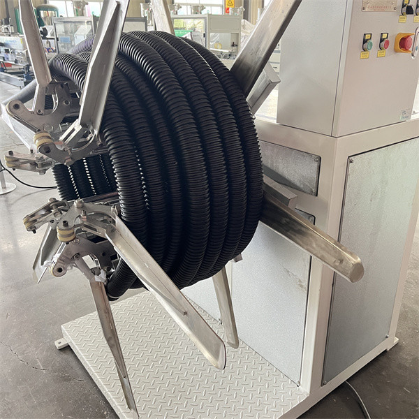 Fully Automatic Spiral Pipe Extrusion Line High Capacity PVC Hose Extruder