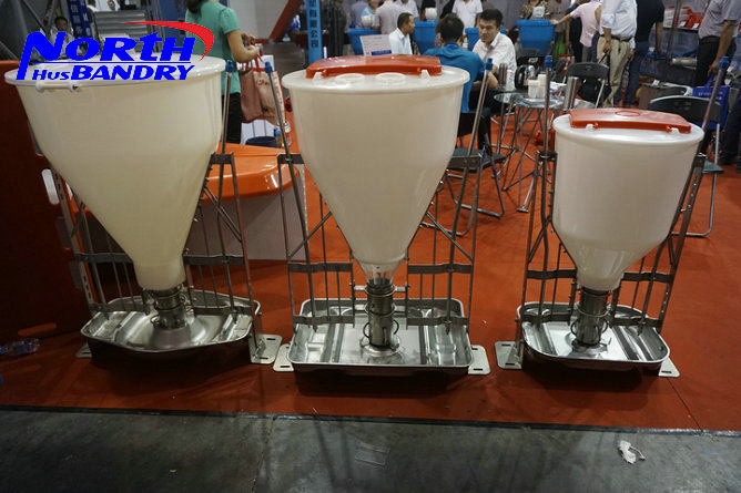 Mái cửa sổ mount công nghiệp FRP hơi của quạt/gia cầm quạt/ống xả hình nón quạt giá