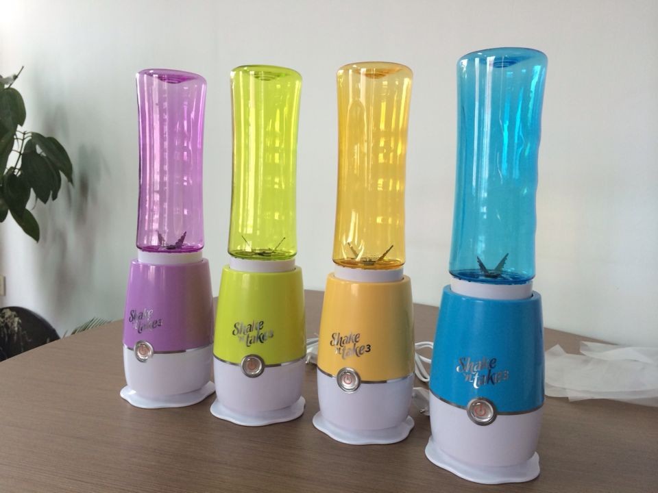 shake n take,shake and take,juice maker,juicer,juicer cup,juice mixer,juice blender,2 in 1 juice maker,2 in 1 juicer,take away juicer,juicer bottle,fruit mixer bottle