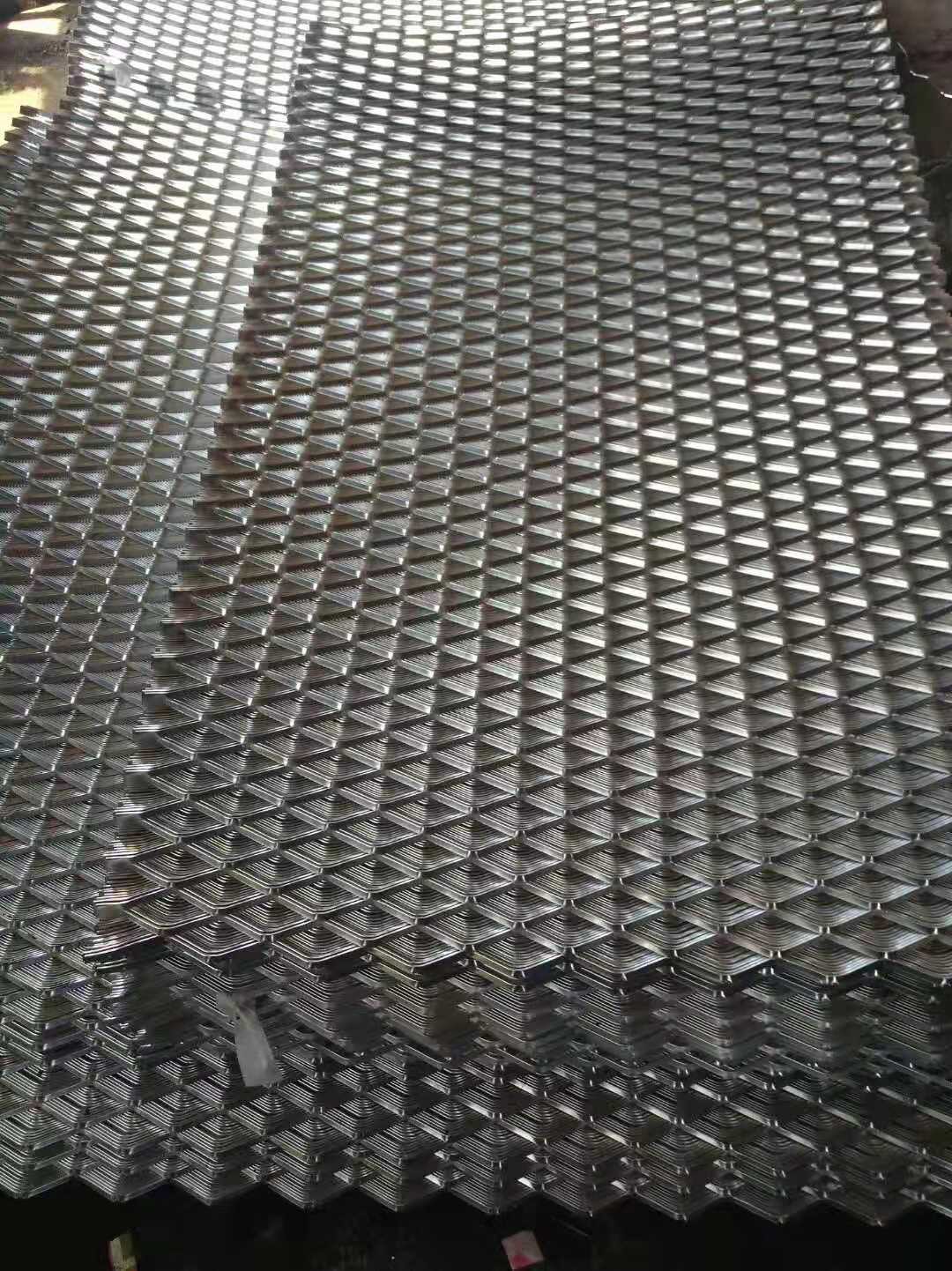 35cm Width Aluminium Galvanized Expanded Metal Mesh Sheet 1.5mm Thickness