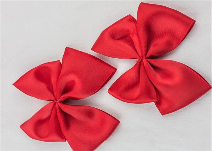 Customized Silver Hot Stamping Logo Paper Luxury Bag With Bowknot