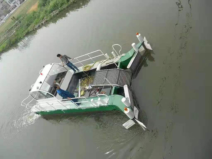 12 Cubic Capacity Model Hyacinth Harvesting Cabin Equipped Aquatic Weed Cutter Suit For All Water Plants