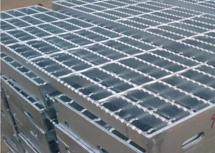 Serrated Plate Stainless Grating Galvanized Mesh Drainage Steel Grating