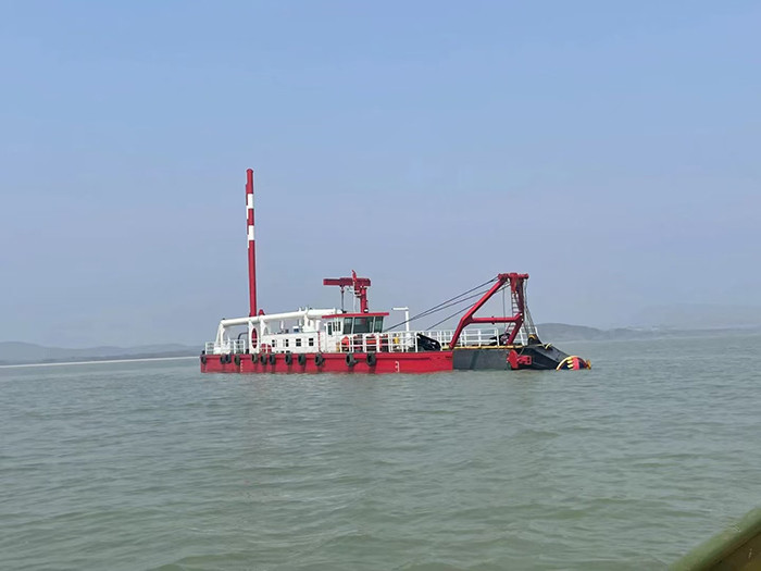 22 Inch Model Professional Cutter Head Dredge / Suction Dredging Equipment