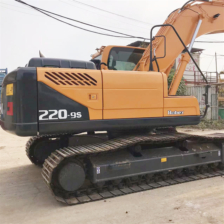 Used 2021 Hyundai 220 Crawler Excavator 22 Ton with Cummins Engine in Good Condition