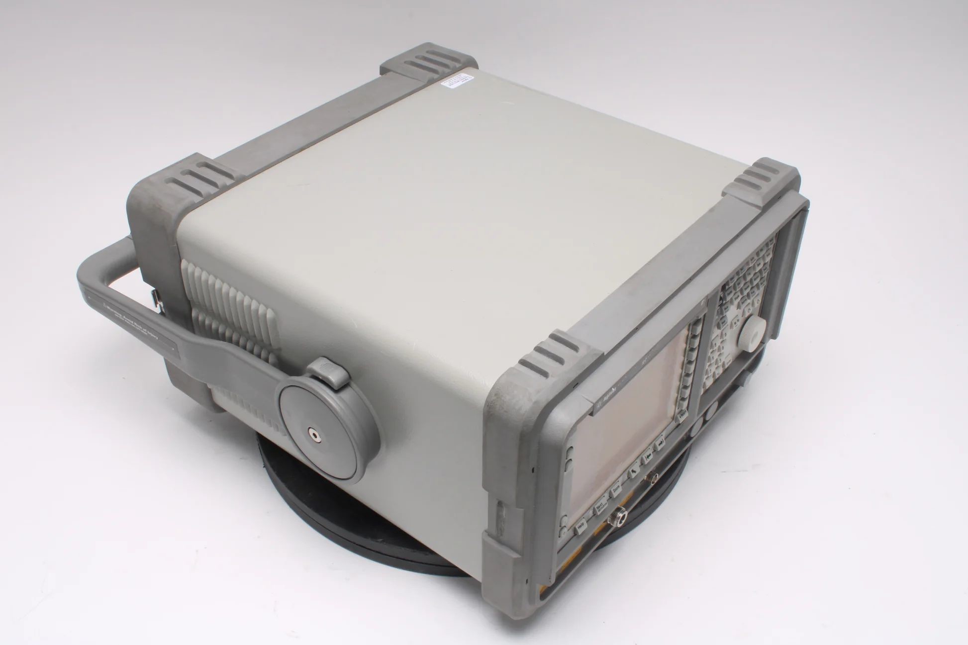 Keysight E4405B ESA-E Spectrum Analyzer with 9 kHz to 13.2 GHz Frequency Range and Temperature Range of 0 to 55 °C
