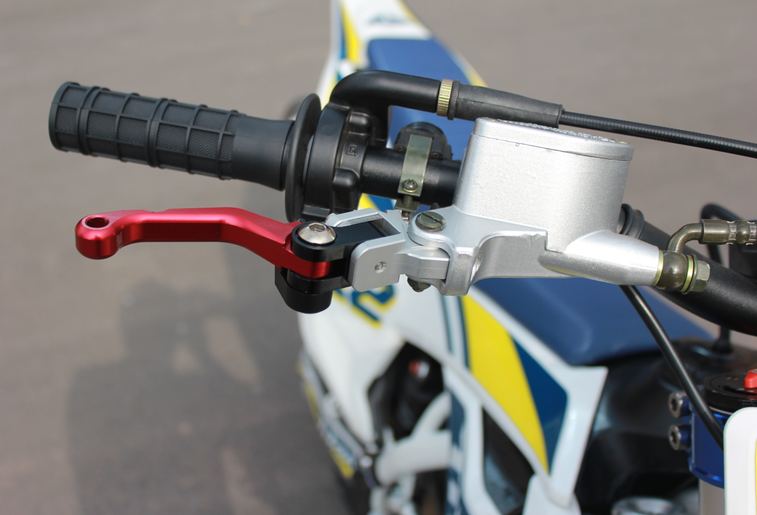 Super Enduro motorcycle Husqvarna carburetor