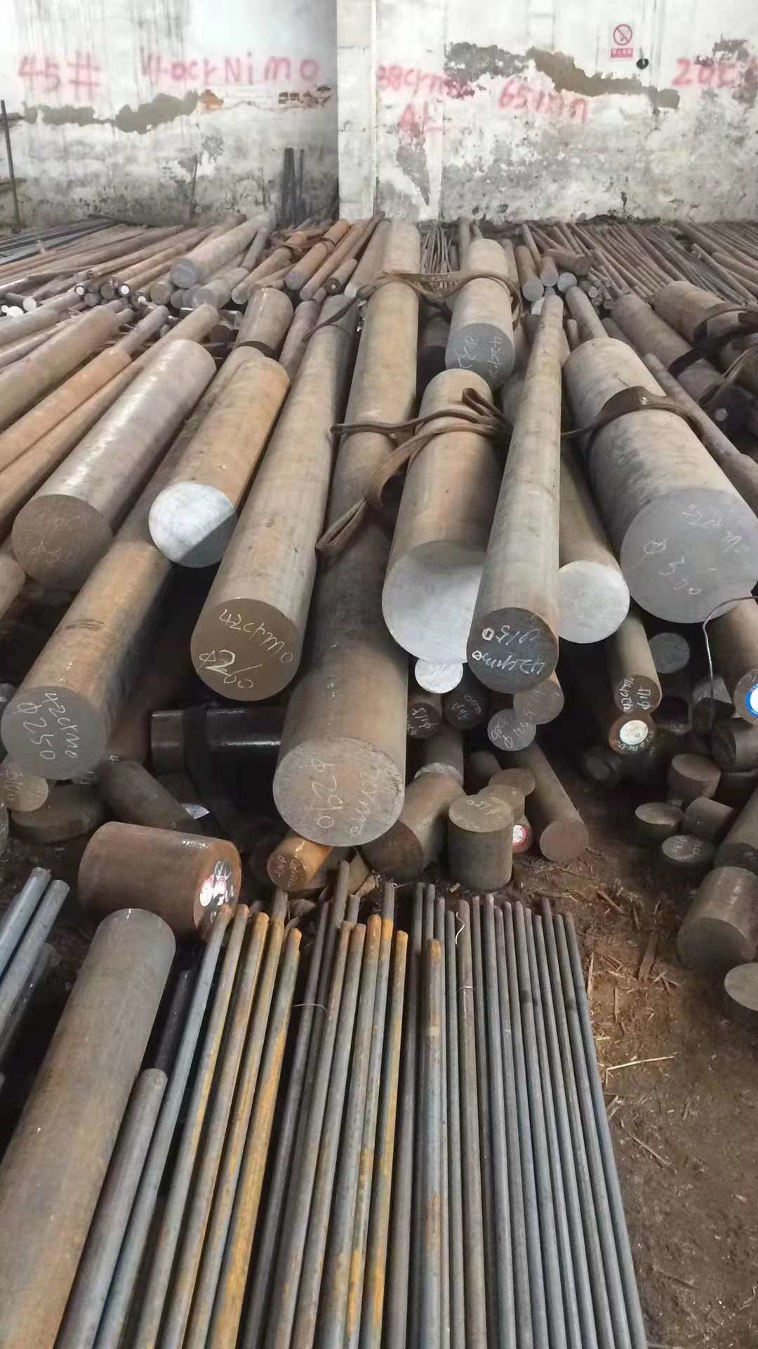 Cold Drawn 40Cr Steel Round Bar ASTM SAE 5140 Steel Rod JIS G4104 SCr440 Tool For Making Shaft