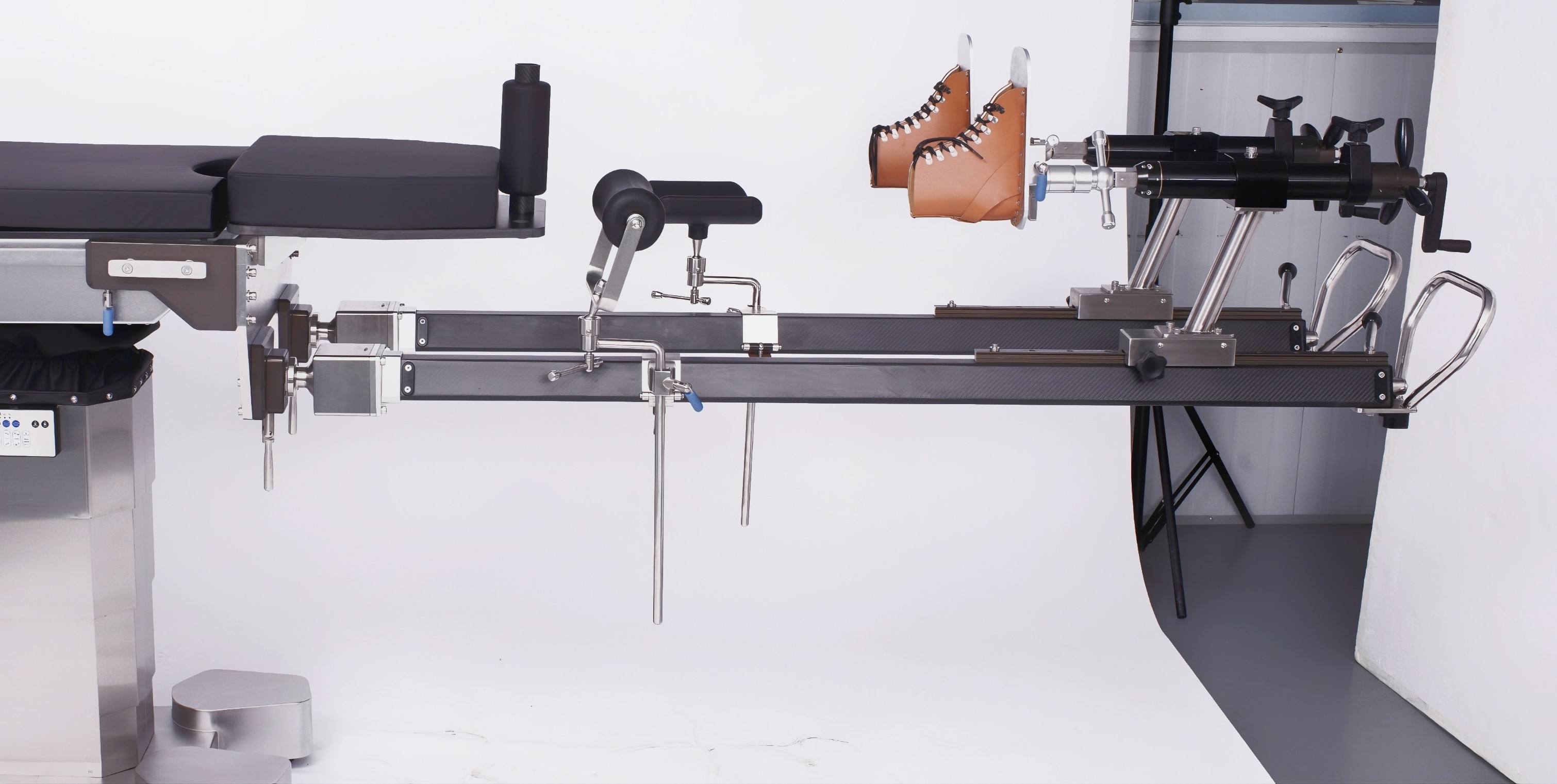 Orthopedic Lower Limb Traction Frame Series With 2050mm Rods Adjustment Angle