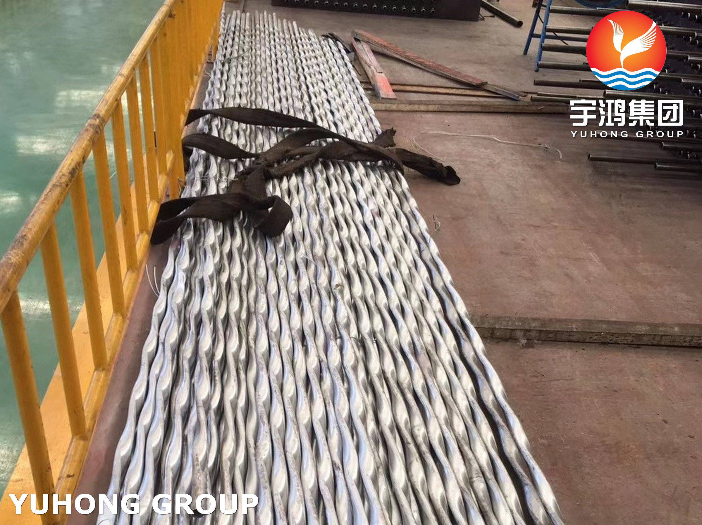 Stainless Steel Corrugated Tubes For Heat Exchangers ASTM A213 Seamless Tube
