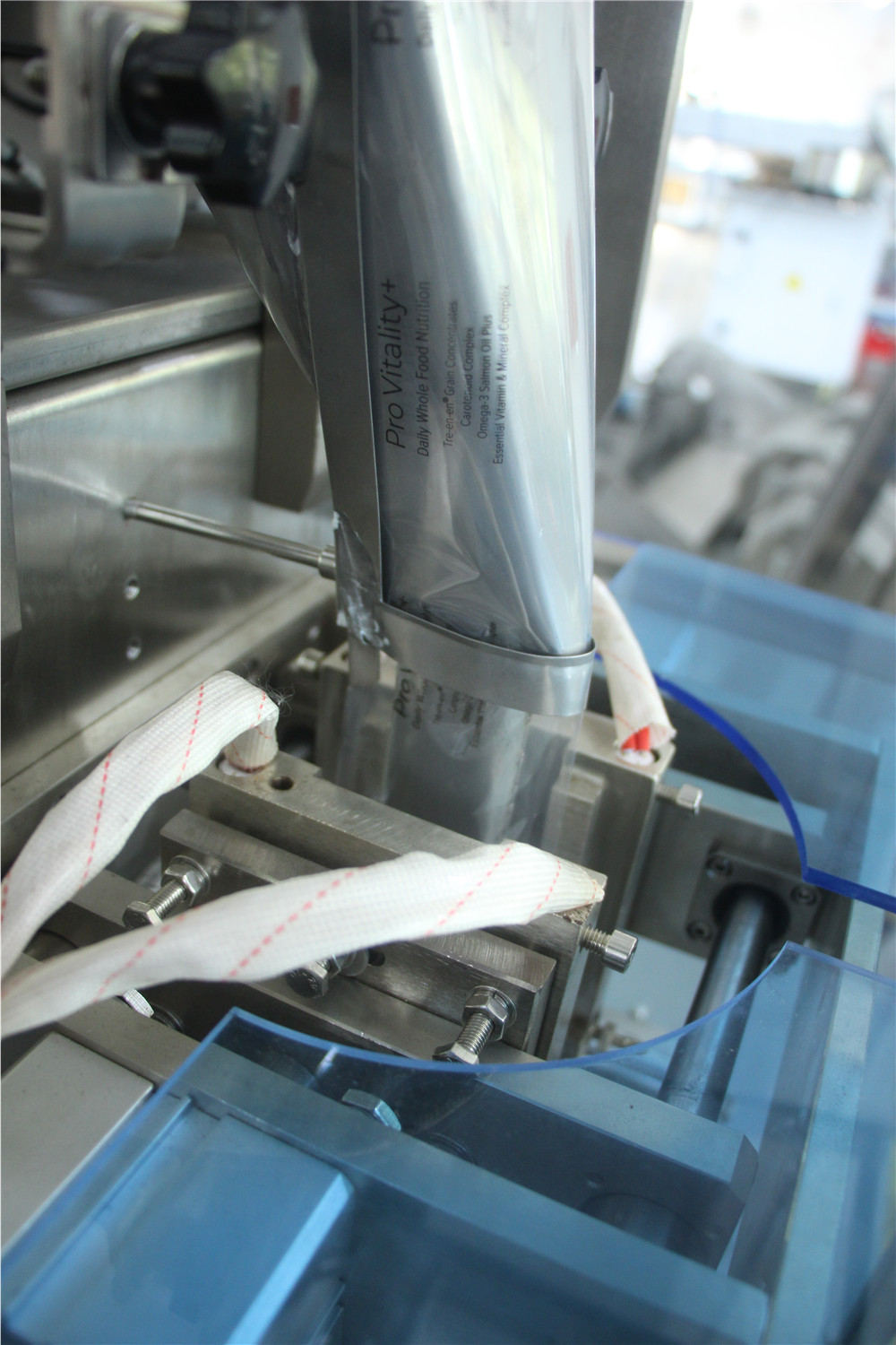 Multi-function Four Vibrator Bowl Automatic Packing Counting Sealing packaging machines