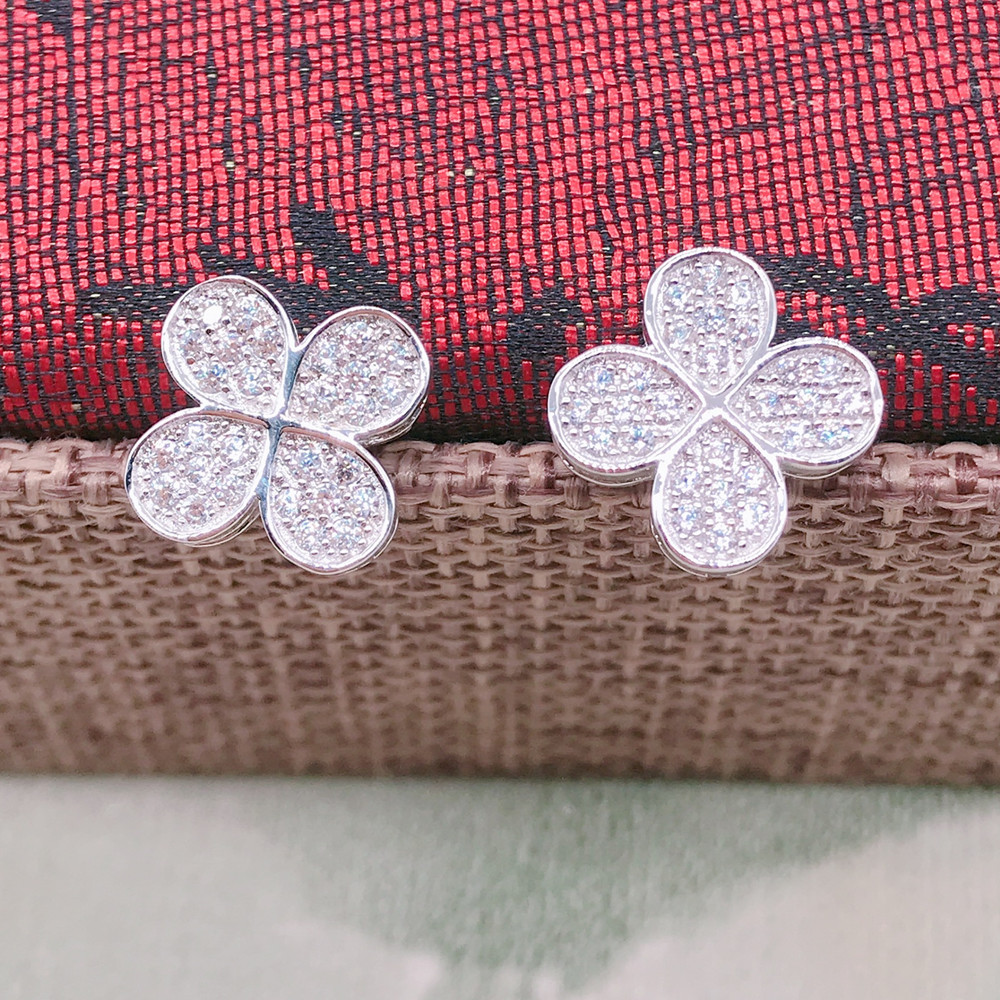 New Arrival Cute Brass Jewelry Earring Party Gift Fashion Crystal Four Leaf Clover Stud Earrings For Women