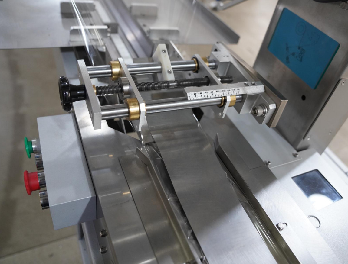Stainless Steel Automated Packaging Line Mooncake Bread Packaging Line