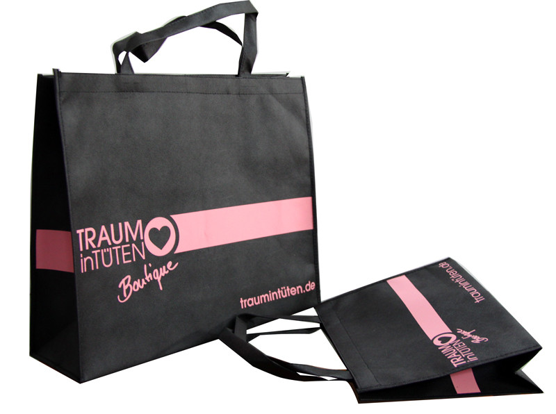 120gms Black Non Woven Carry Bag Silk Screen Printing Pink Logo for lady garment accesories