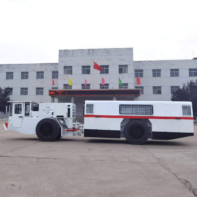 Crew Transporter Underground Personnel Carriers 19 Seats Four Wheel Drive