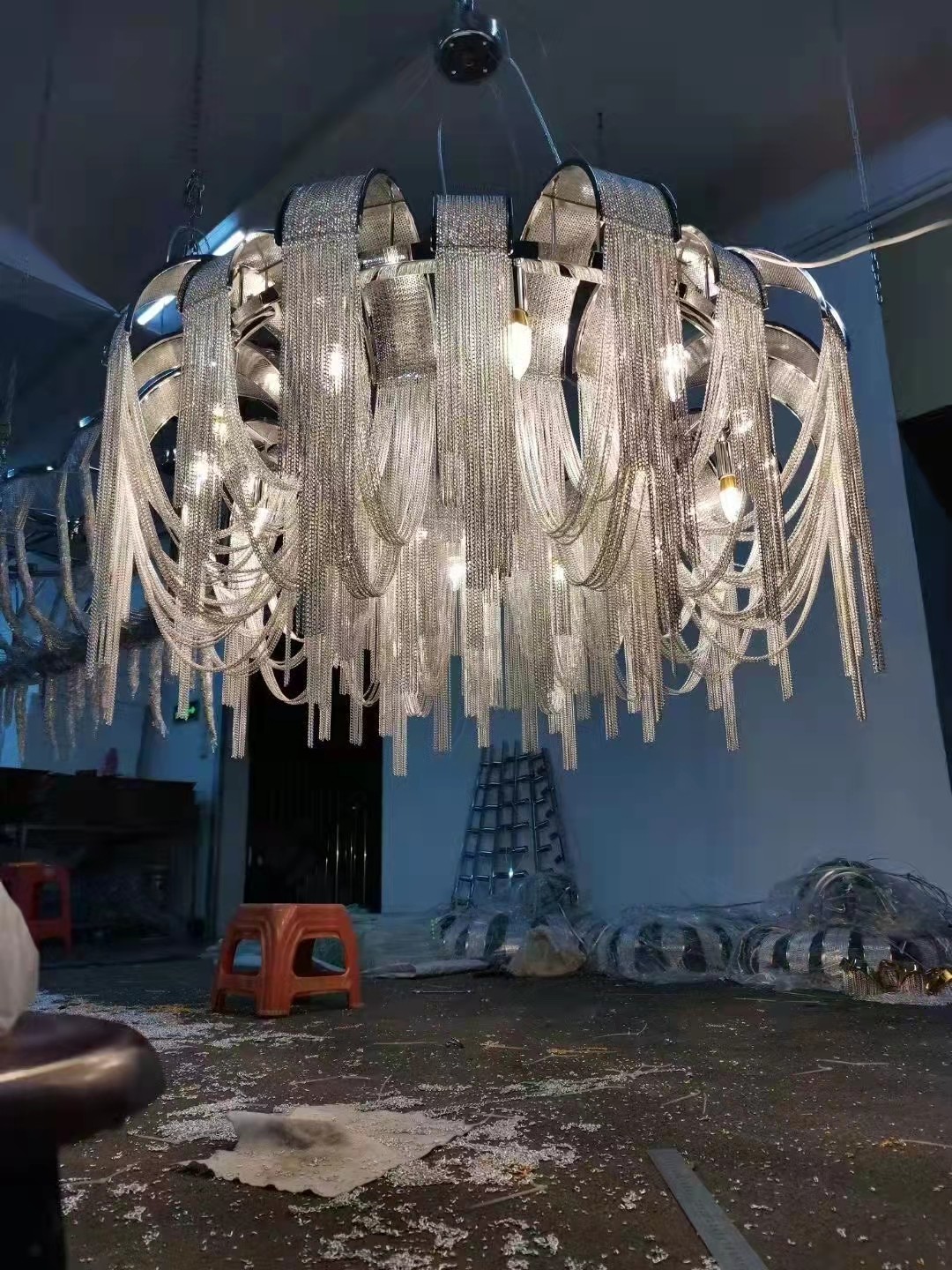 Creative Luxury Aluminum Chain led Ceiling Pendant Lights Modern Chandeliers