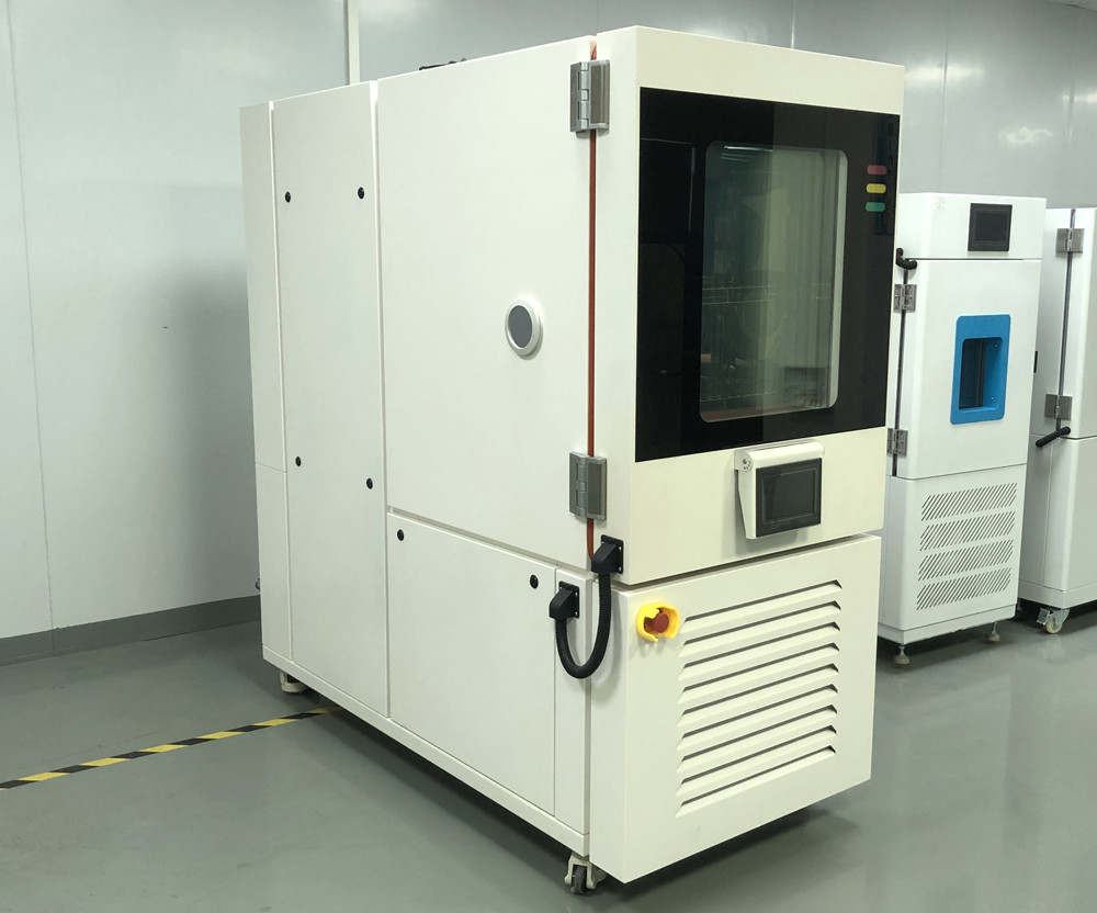 LIYI IEC60068 Programmable Temperature Cycling Chamber 5-15℃ / Min 3 Phase 380V