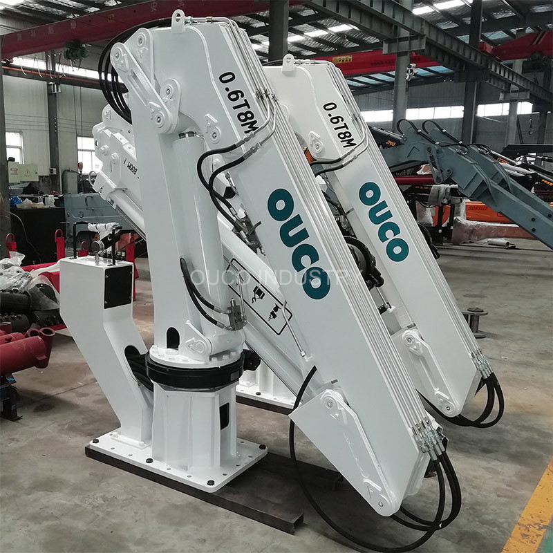 Marine Telescopic Offshore Pedestal Crane Knuckle Silver Boom Hydraulic 0.6T 8M