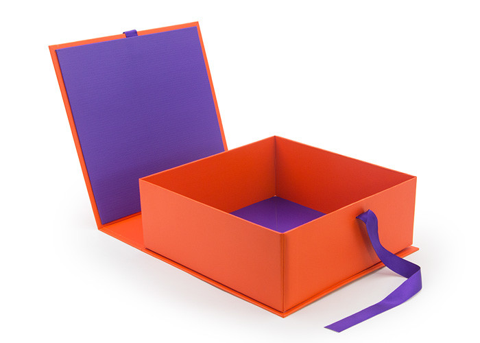 Offset Printing Collapsible Magnetic Box Packaging saving shipping cost and space