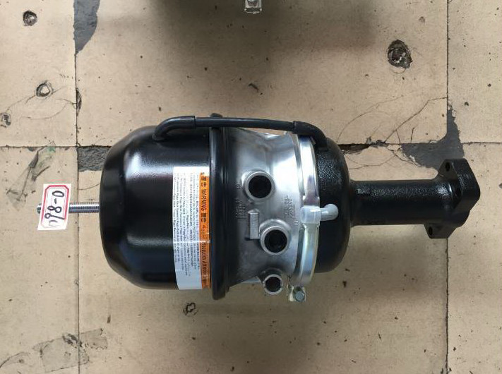 1482508683 Rear Brake Chamber Of CYZ Right Side Forward And Left Side Rearward / Isuzu Truck Parts