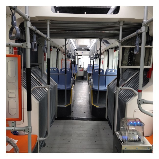 18 Meters Zev Bus 69 Km/H Electric Passenger Bus 50 Seats Passenger Capacity 150