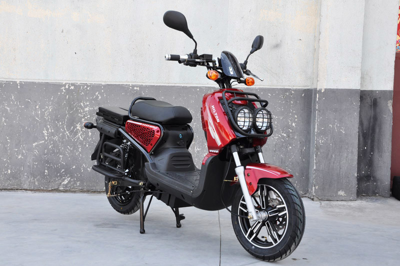 40km/H Pedal Assisted Electric Scooter , Motorcycle Electric Scooter For Adults