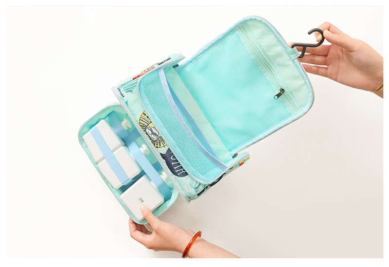 Wholesale Waterproof Hanging Portable Travel Toiletry Bag For Girls