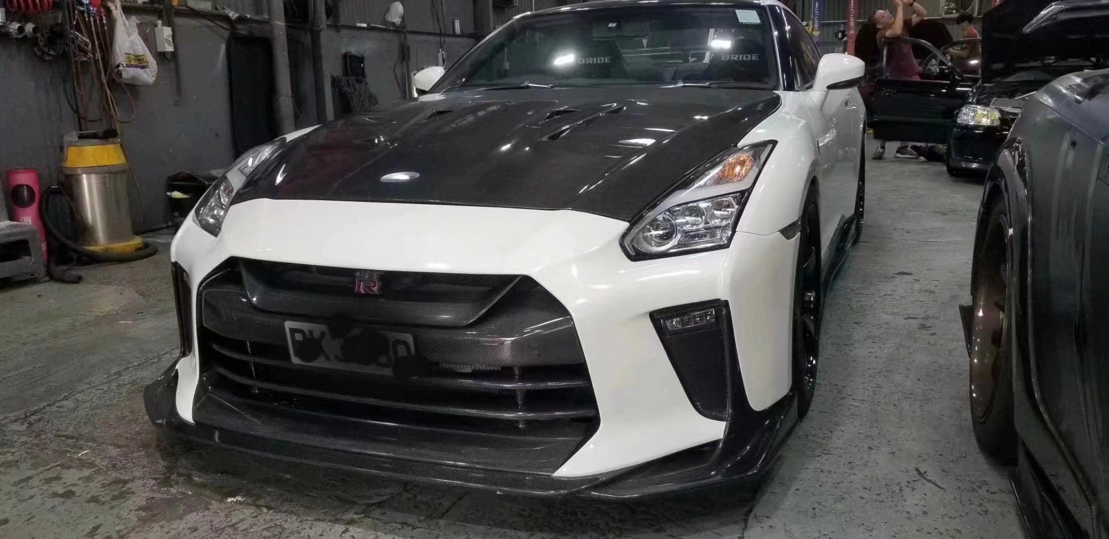For Nissan GTR R35 Carbon Fiber Body Kit GTR Upgraded Top Style Carbon Fiber Front and Rear Bumper Side Skirt Spoilers