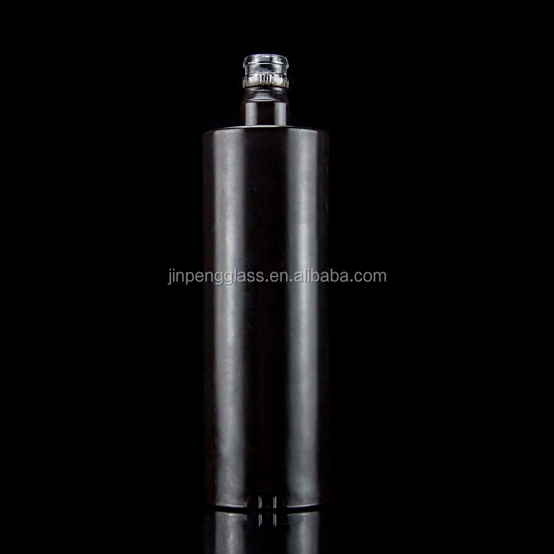 Glass Whiskey Vodka Bottle 700ml 750ml Black Customized Glass Bottle Distributor