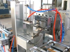 Multi - Function Wet Wipes Machine, glasses lens cleaning wipes packing machine