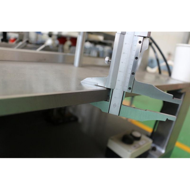 Energy Saving Cold Icecream Container Making Machine by Paper Fan