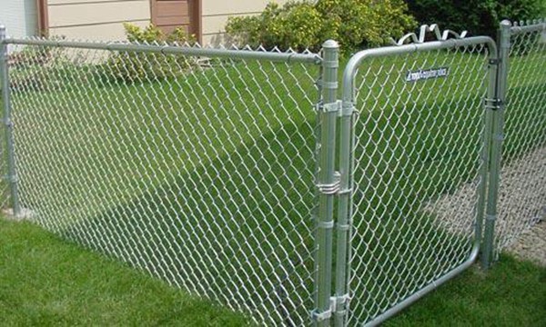 Commercial Black PVC Coated Chain Link Fence Fabric For School Sports Fence