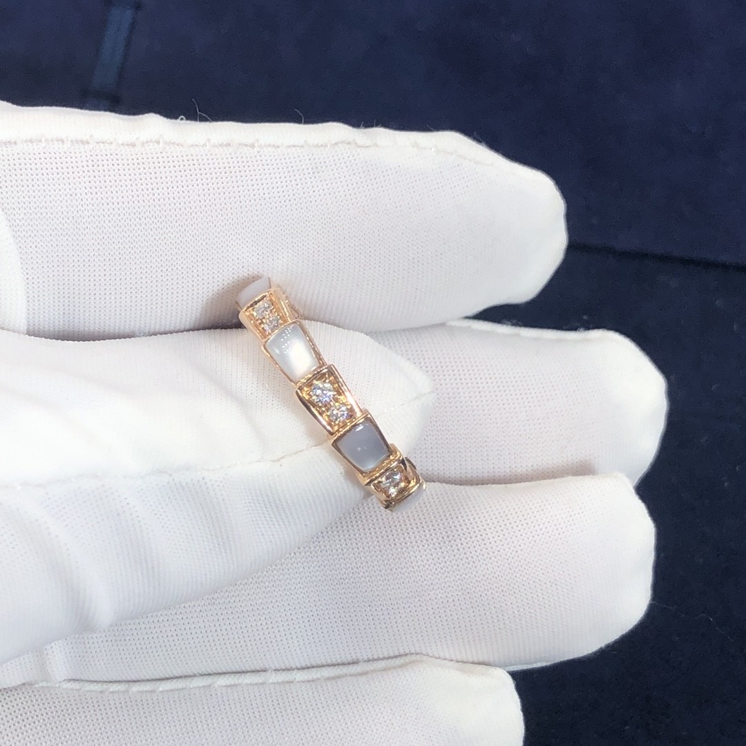 Elegant 18K Gold Diamonds Serpenti Viper Ring Diamond With White MOP Ring Yellow Gold White Gold